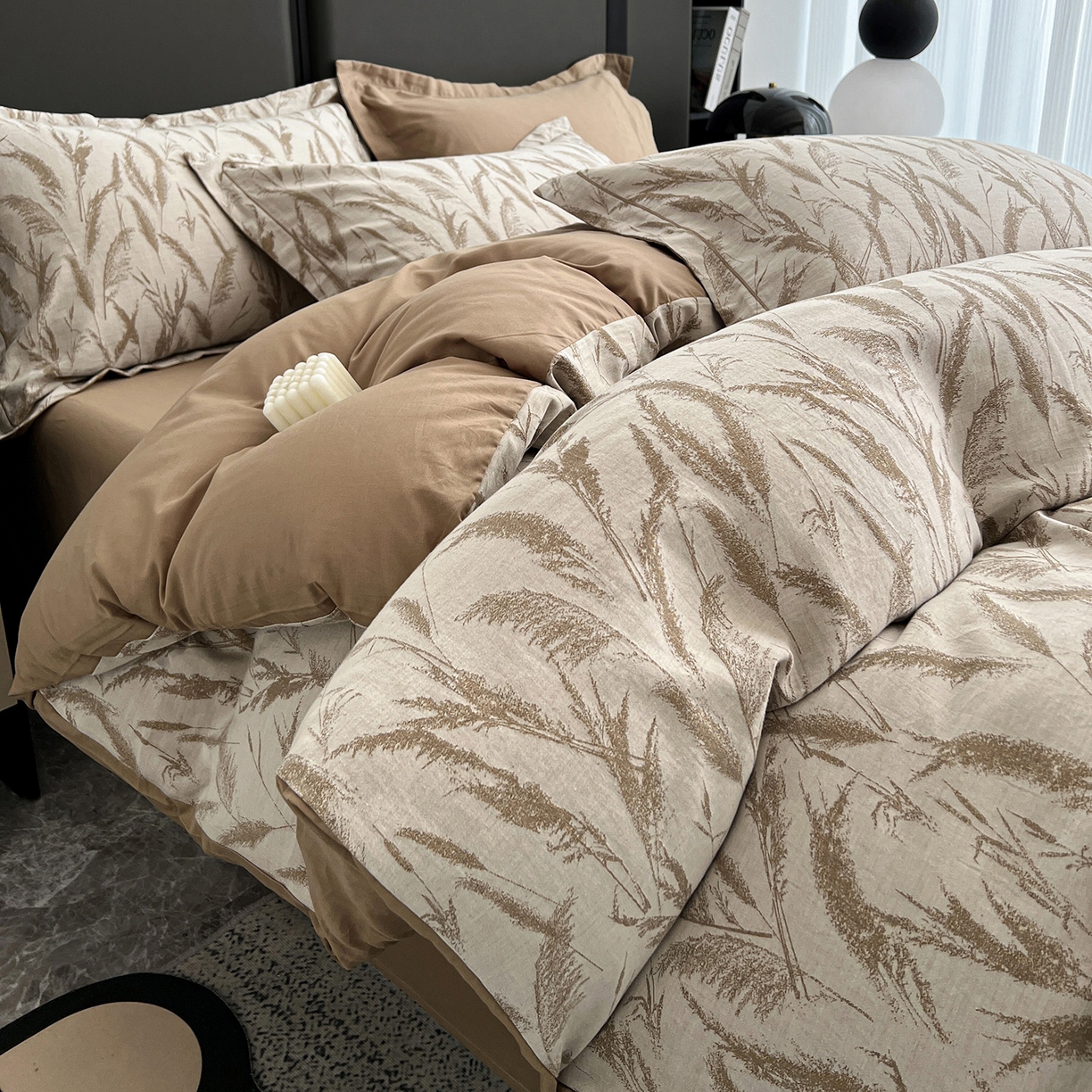 91家纺网 家纺一手货源 找家纺 锦彩家居 2025新款A类60支全棉色织提花四件套-复古风系列 风吹穗绒-卡其