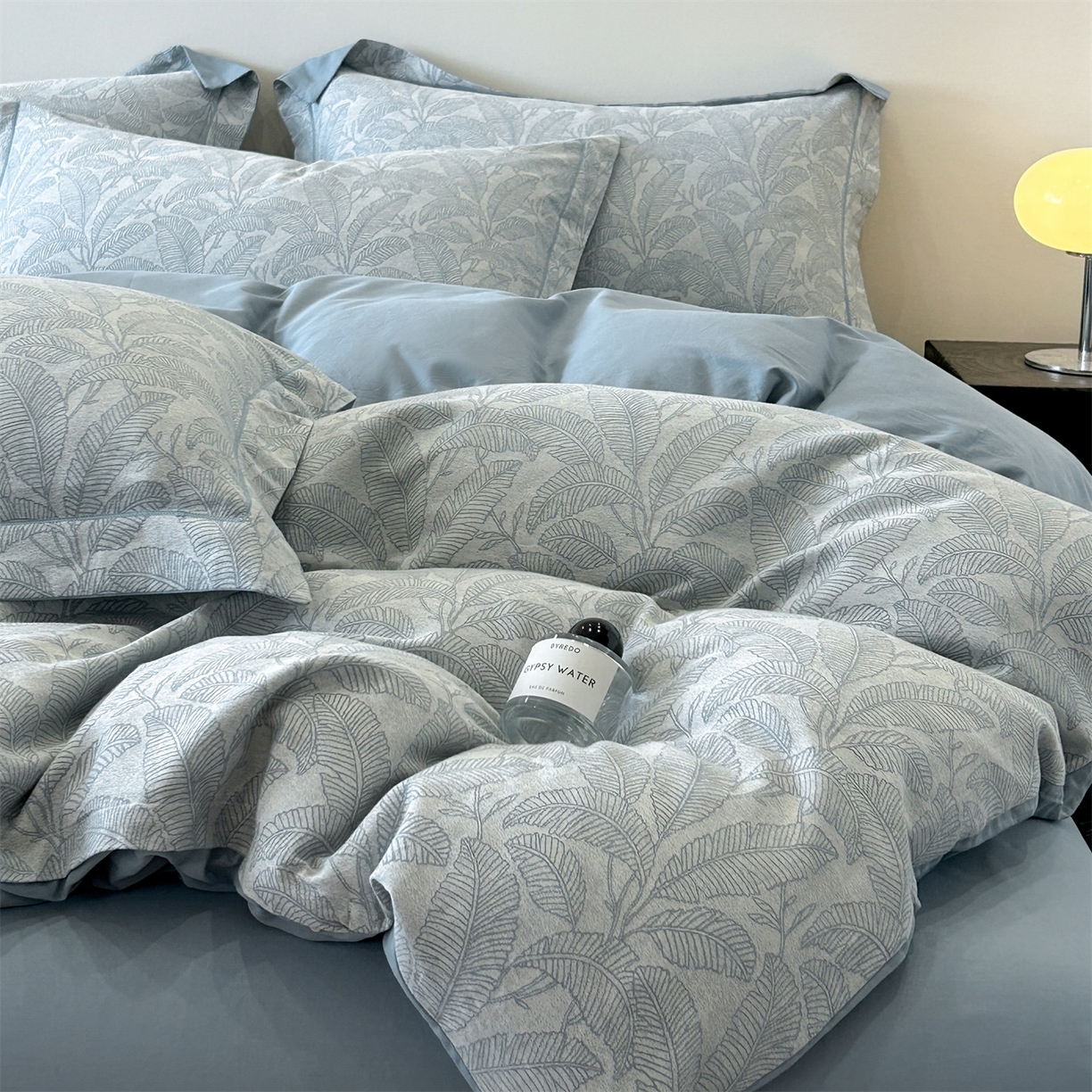 91家纺网 家纺一手货源 找家纺 锦彩家居 2025新款A类60支全棉色织提花四件套-复古风系列 琼枝玉叶-雅兰