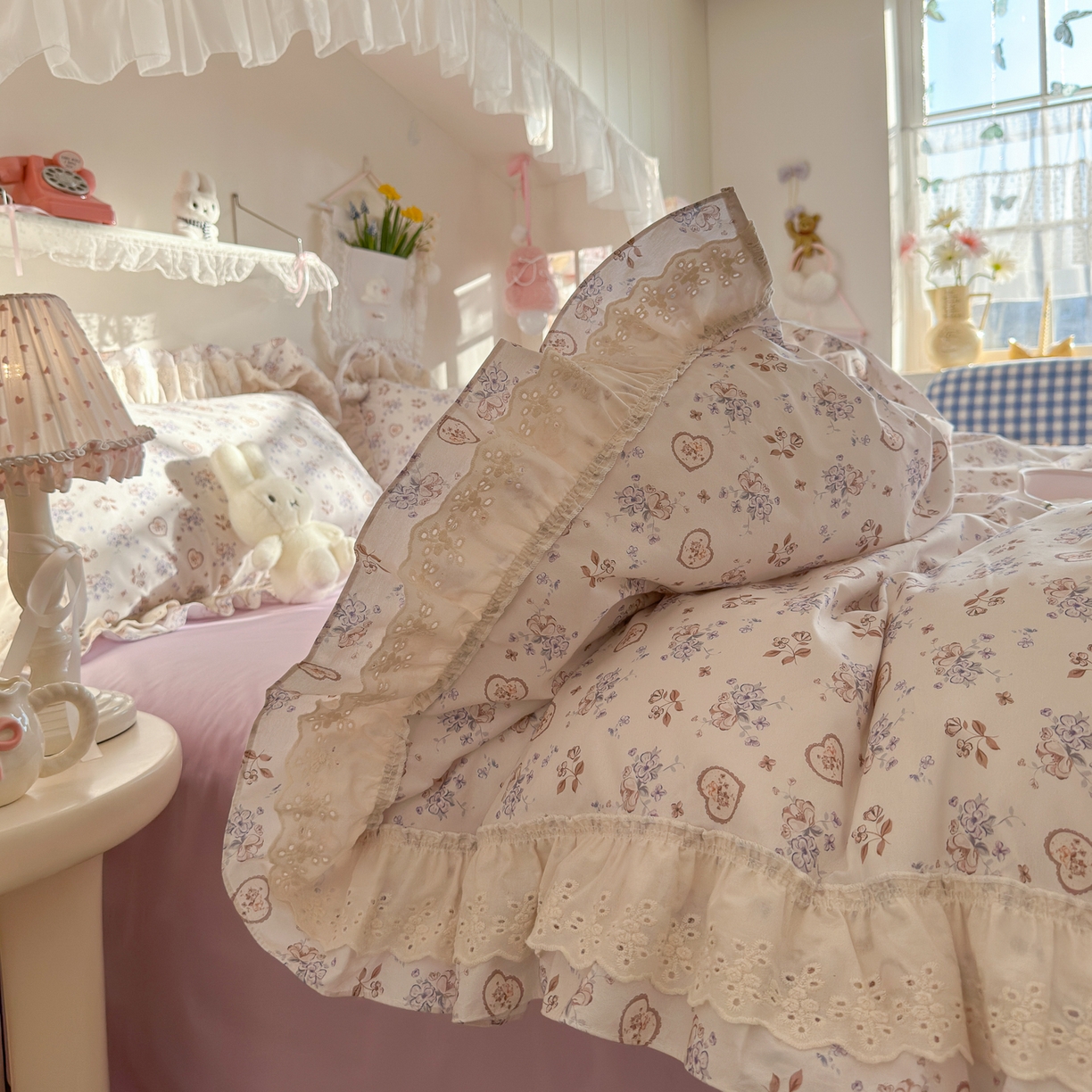 91家纺网 家纺一手货源 找家纺 锦彩家居 2026新款全棉数码印花小碎花花边款三件套四件套INS小红书博主风（提供买家秀） 烟雨丁香