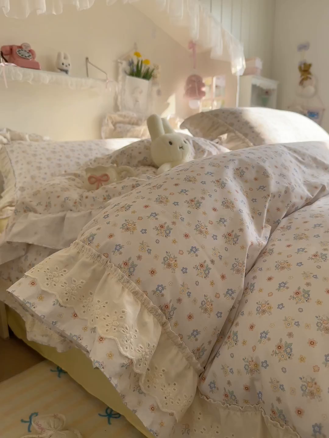 91家纺网 家纺一手货源 找家纺 锦彩家居 2026新款全棉数码印花小碎花花边款三件套四件套INS小红书博主风（提供买家秀） 微风浅夏