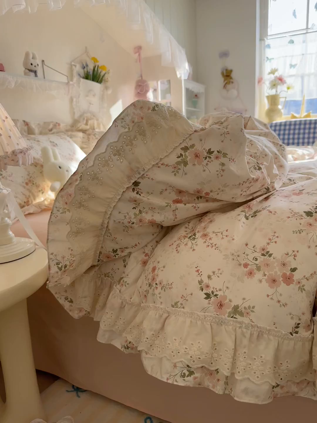 91家纺网 家纺一手货源 找家纺 锦彩家居 2026新款全棉数码印花小碎花花边款三件套四件套INS小红书博主风（提供买家秀） 墨染山樱