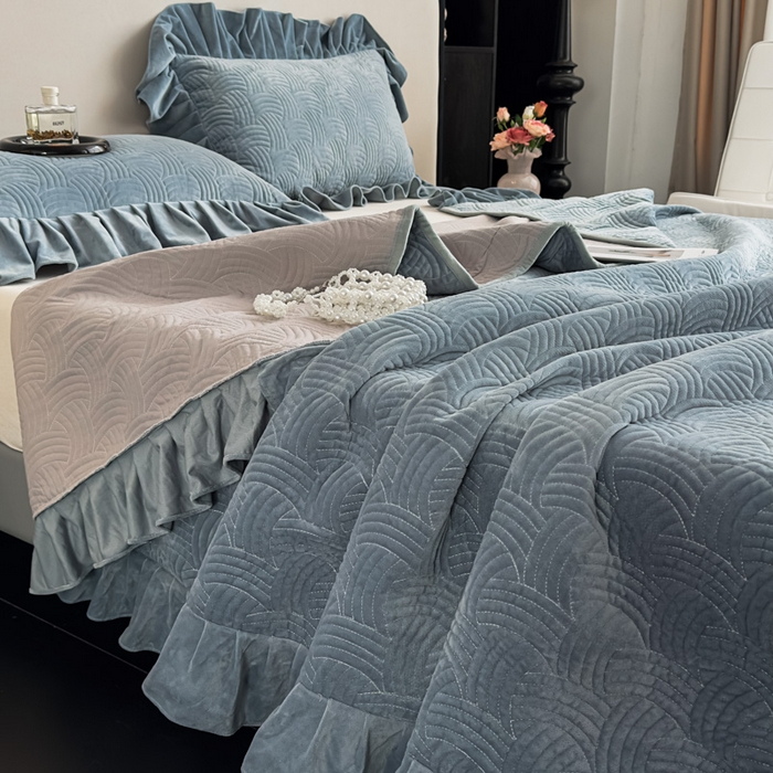 91家纺网 家纺一手货源 找家纺 爱彼家纺 2025冬季新款水晶宝宝绒单床盖床盖单件家用保暖床盖毛毯 宝宝绒床盖-浅灰