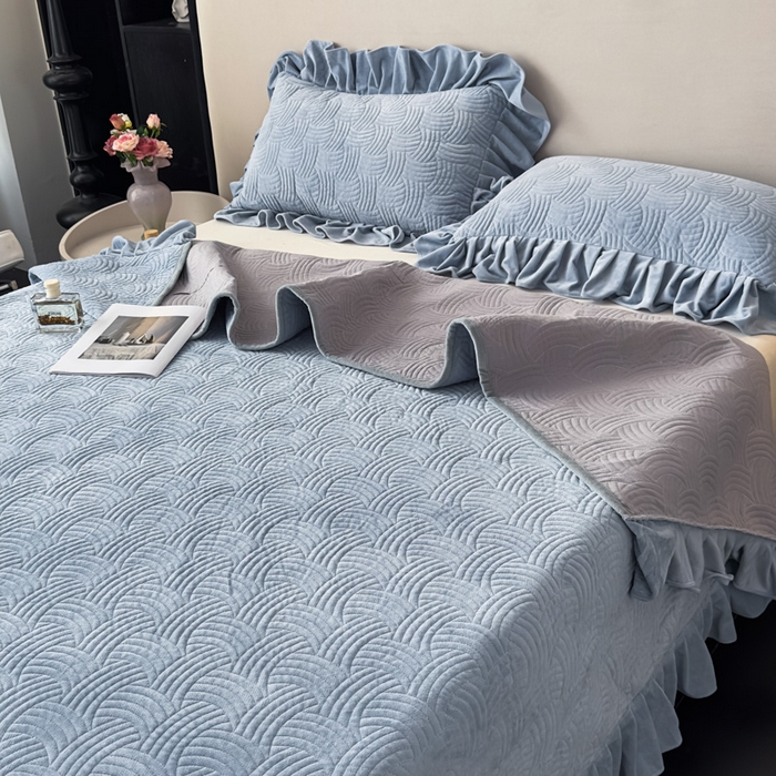 91家纺网 家纺一手货源 找家纺 爱彼家纺 2025冬季新款水晶宝宝绒单床盖床盖单件家用保暖床盖毛毯 宝宝绒床盖-浅兰