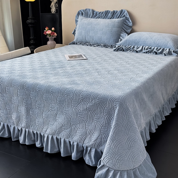 91家纺网 家纺一手货源 找家纺 爱彼家纺 2025冬季新款水晶宝宝绒单床盖床盖单件家用保暖床盖毛毯 宝宝绒床盖-浅兰