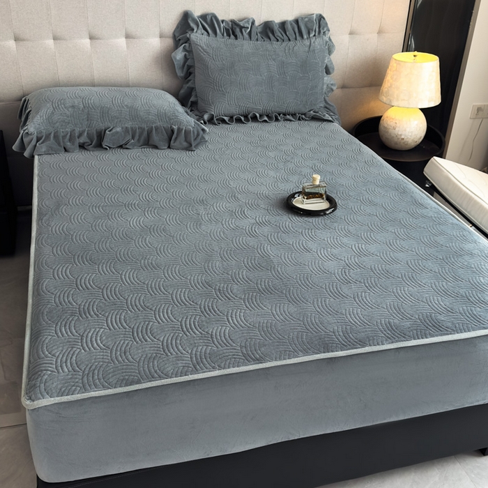 91家纺网 家纺一手货源 找家纺 爱彼家纺 2025冬季新款水晶宝宝绒床笠单品床笠床笠单件床笠三件套 宝宝绒床笠-浅灰