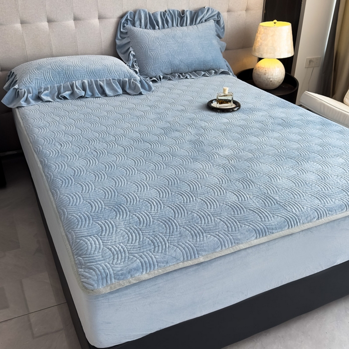 91家纺网 家纺一手货源 找家纺 爱彼家纺 2025冬季新款水晶宝宝绒床笠单品床笠床笠单件床笠三件套 宝宝绒床笠-浅兰