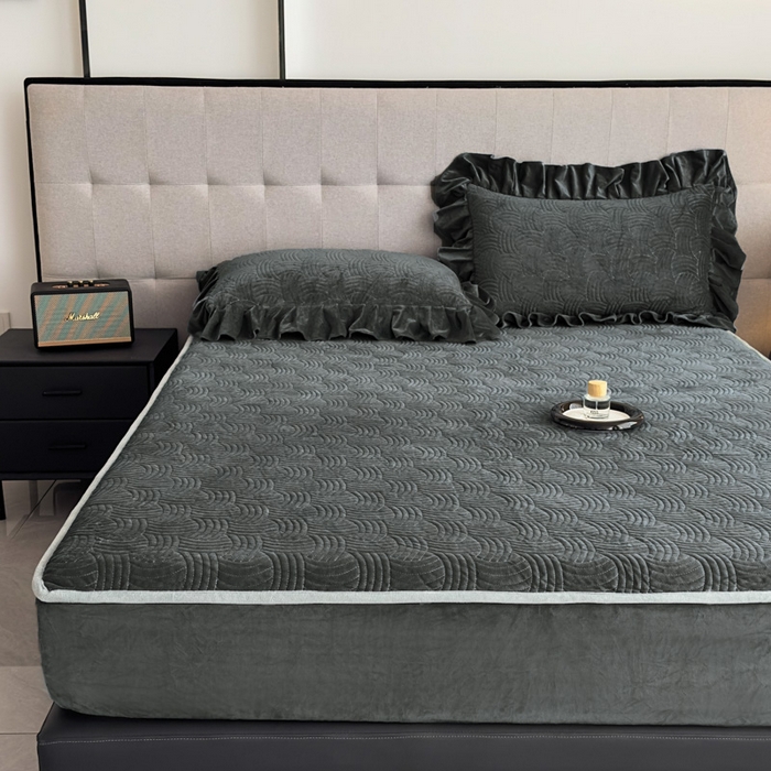 91家纺网 家纺一手货源 找家纺 爱彼家纺 2025冬季新款水晶宝宝绒床笠单品床笠床笠单件床笠三件套 宝宝绒床笠-深灰