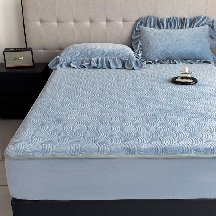 91家纺网 家纺一手货源 找家纺 爱彼家纺 2025冬季新款水晶宝宝绒床笠单品床笠床笠单件床笠三件套 宝宝绒床笠-浅兰