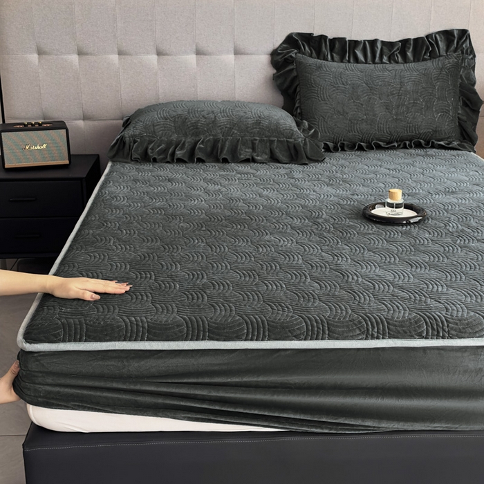 91家纺网 家纺一手货源 找家纺 爱彼家纺 2025冬季新款水晶宝宝绒床笠单品床笠床笠单件床笠三件套 宝宝绒床笠-深灰