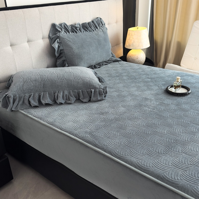 91家纺网 家纺一手货源 找家纺 爱彼家纺 2025冬季新款水晶宝宝绒床笠单品床笠床笠单件床笠三件套 宝宝绒床笠-浅灰