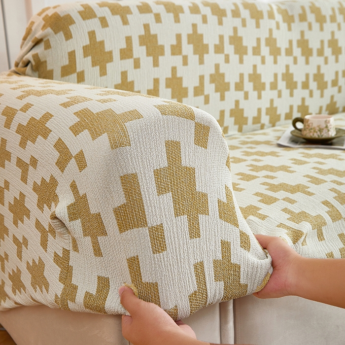 91家纺网 家纺一手货源 找家纺 丝绮鹿 2025新款仿麻雪尼尔系列沙发套（素栩）-大三人 秋叶黄