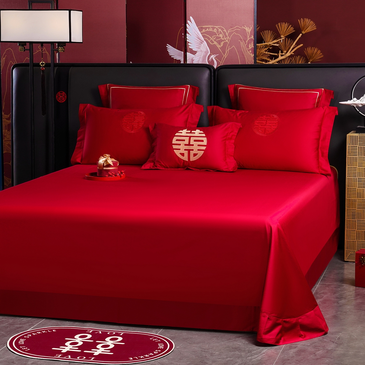 91家纺网 家纺一手货源 找家纺 置顶家纺 2025新款新中式棚拍亲肤棉婚庆大红刺绣系列四件套 花开富贵-大红