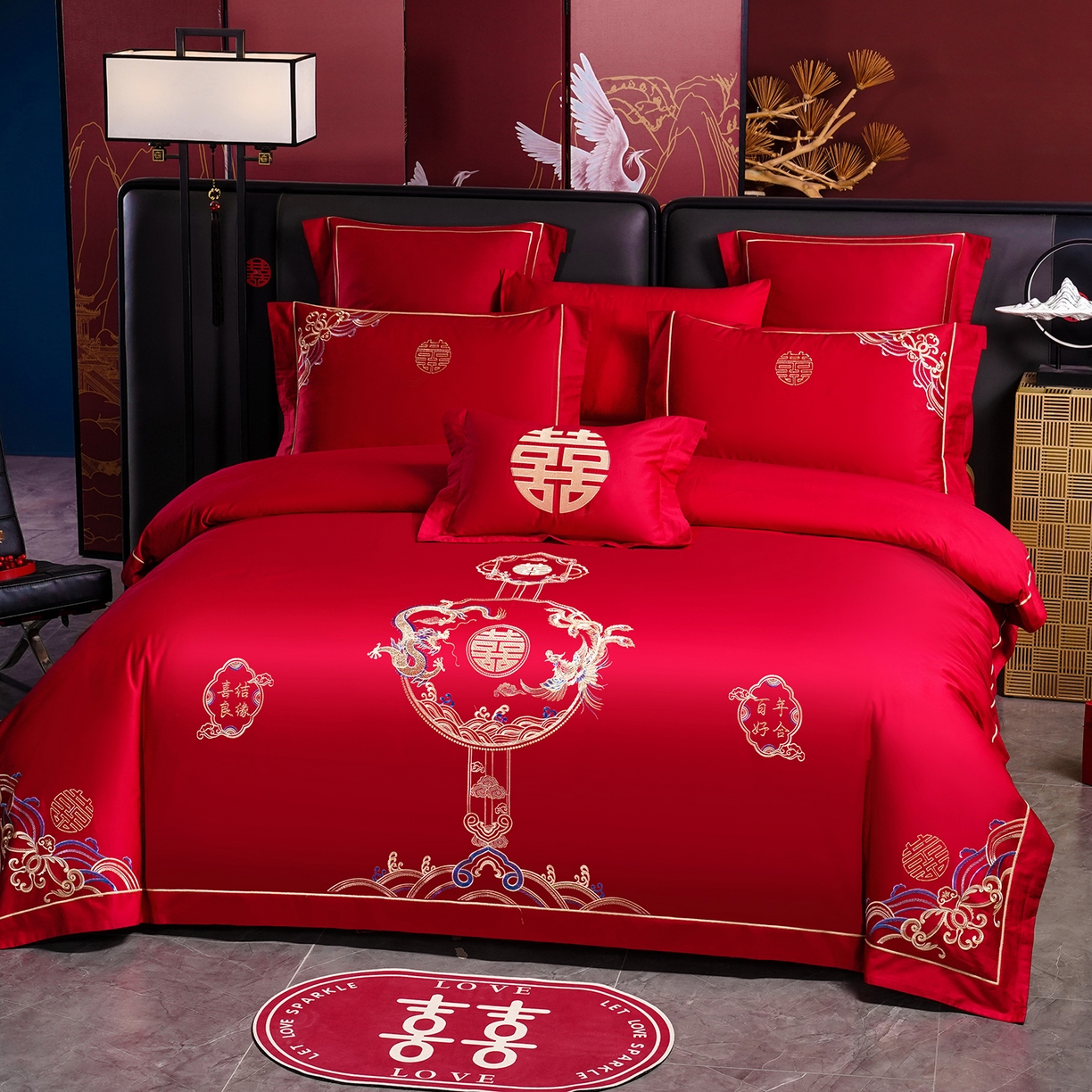 91家纺网 家纺一手货源 找家纺 置顶家纺 2025新款新中式棚拍亲肤棉婚庆大红刺绣系列四件套 龙姿凤彩-大红