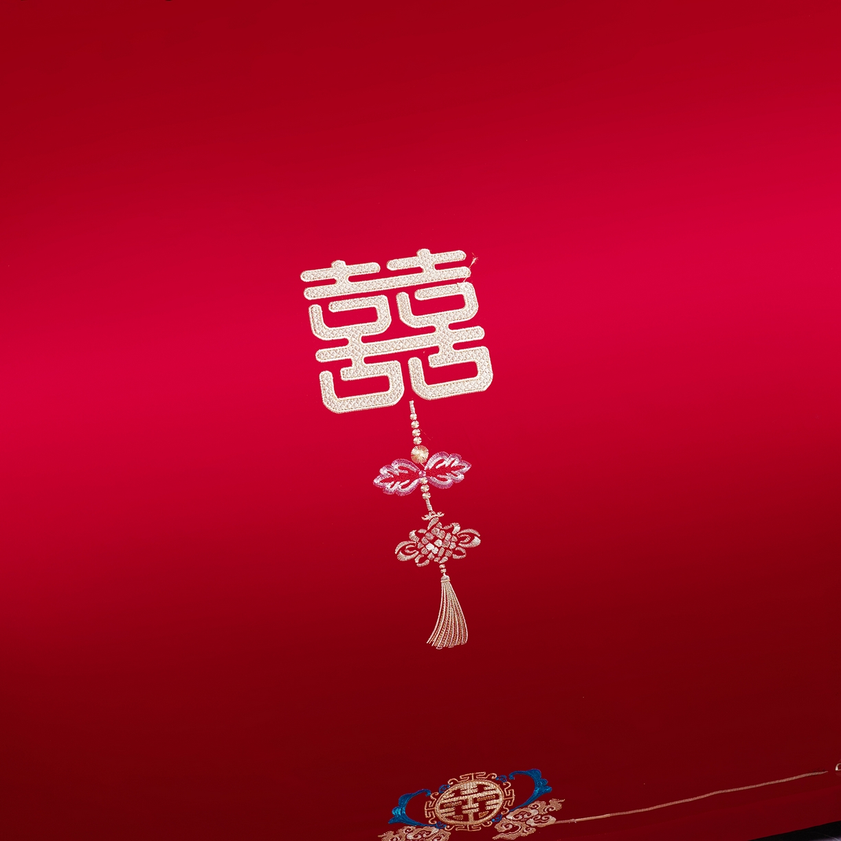 91家纺网 家纺一手货源 找家纺 置顶家纺 2025新款新中式棚拍亲肤棉婚庆大红刺绣系列四件套 喜结连理-大红