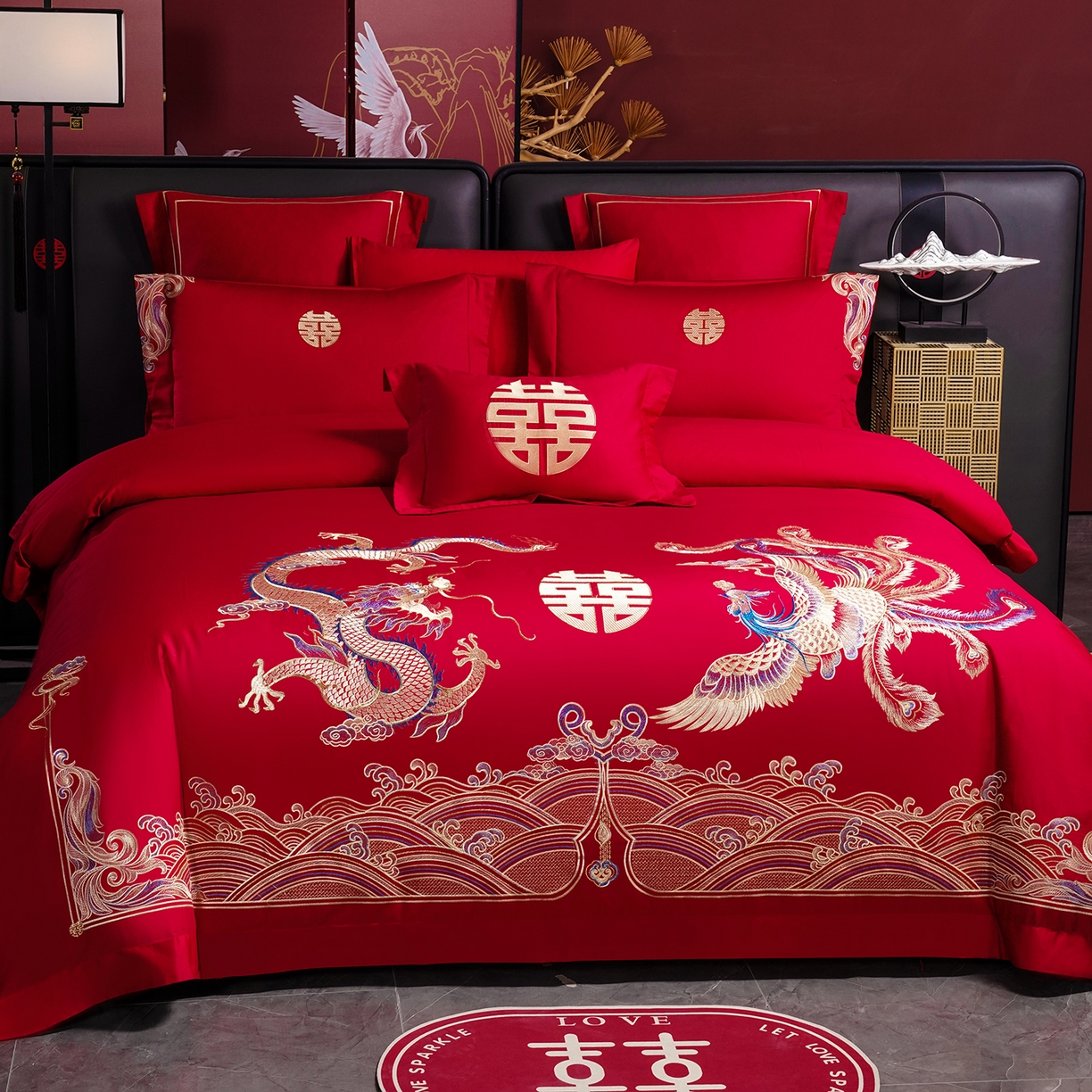 91家纺网 家纺一手货源 找家纺 置顶家纺 2025新款新中式棚拍亲肤棉婚庆大红刺绣系列四件套 迎喜龙凤-大红