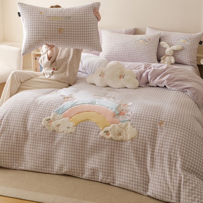 卡姿家纺 2025秋冬德国奶芙绒萌趣贴布绣— 彩虹兔 彩虹兔-紫格