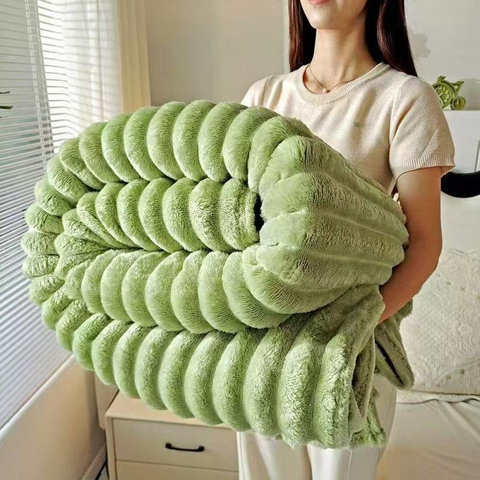 91家纺网 家纺一手货源 找家纺 （总）伊凡毯业 2025新款230克兔兔绒多功能毛毯