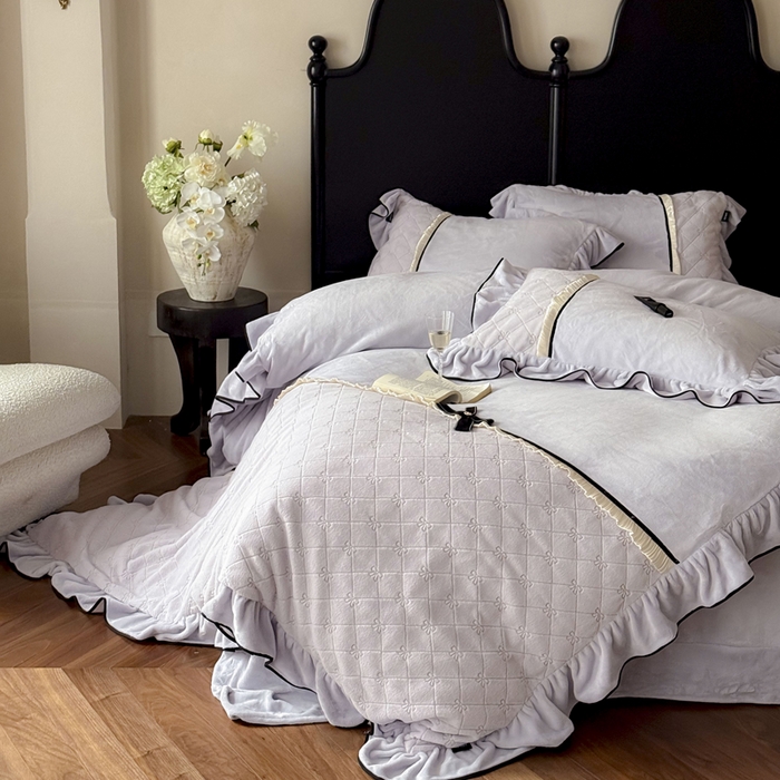 91家纺网 家纺一手货源 找家纺 卡姿家纺 2025秋冬小兔毛轻奢感名媛风— 维多莉 维多莉-帛紫