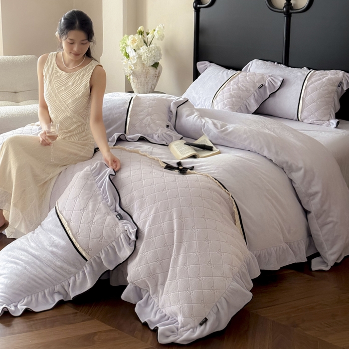 卡姿家纺 2025秋冬小兔毛轻奢感名媛风— 维多莉 维多莉-帛紫