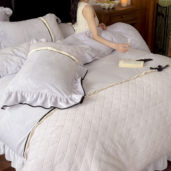 91家纺网 家纺一手货源 找家纺 卡姿家纺 2025秋冬小兔毛轻奢感名媛风— 维多莉 维多莉-帛紫