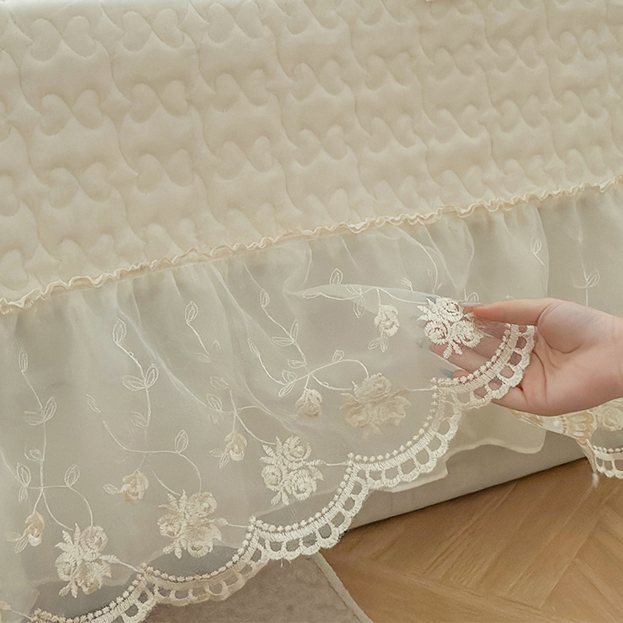 91家纺网 家纺一手货源 找家纺 （总）乐朵家居 2025新款 左岸玫瑰 牛奶绒 夹棉床盖