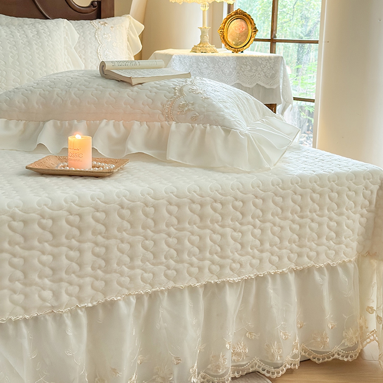 91家纺网 家纺一手货源 找家纺 （总）乐朵家居 2025新款 左岸玫瑰 牛奶绒 夹棉床盖