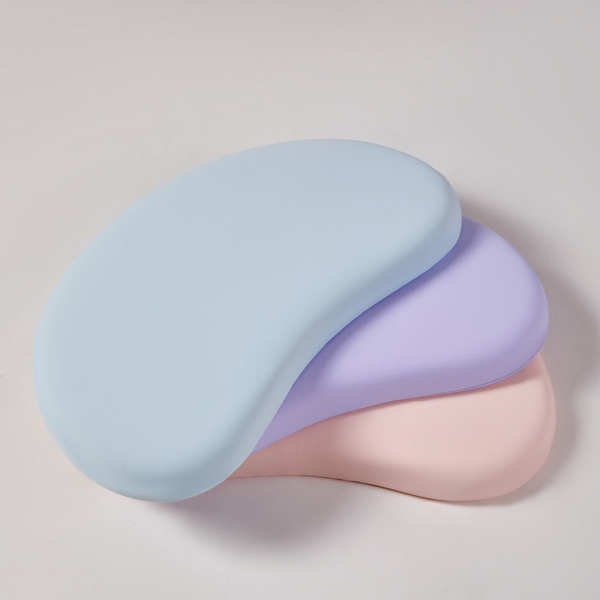 91家纺网 家纺一手货源 找家纺 蔻眠 6D升级儿童硅胶枕芯可水洗婴童护颈枕头护脊豆豆枕婴幼儿园宝宝定型枕 主图