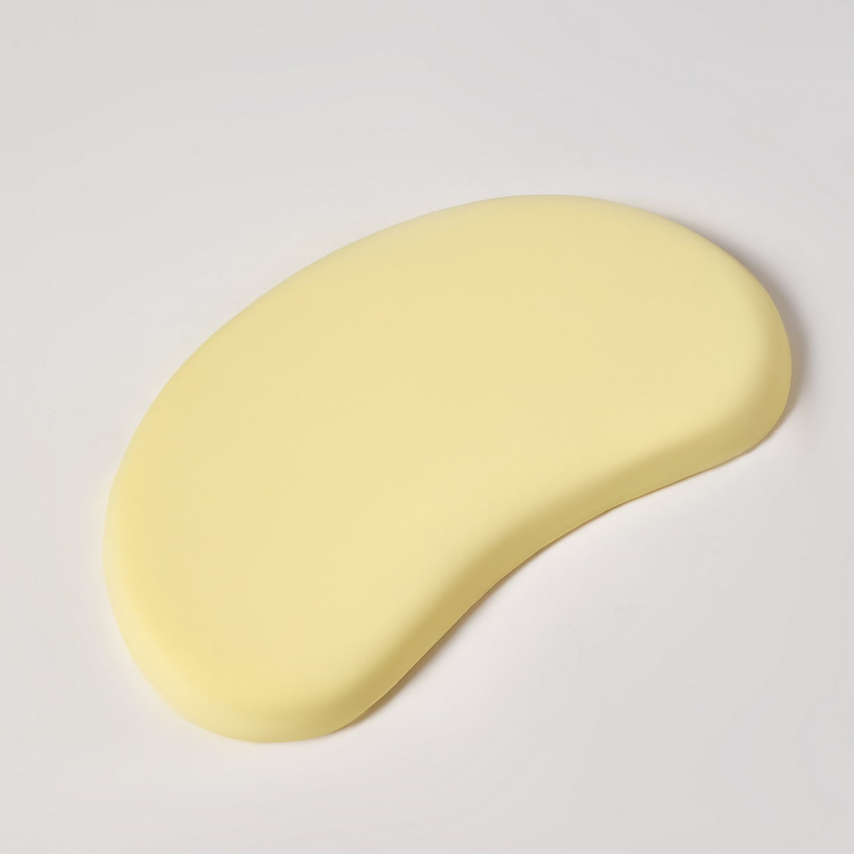 91家纺网 家纺一手货源 找家纺 蔻眠 6D升级儿童硅胶枕芯可水洗婴童护颈枕头护脊豆豆枕婴幼儿园宝宝定型枕 6D硅胶-黄色