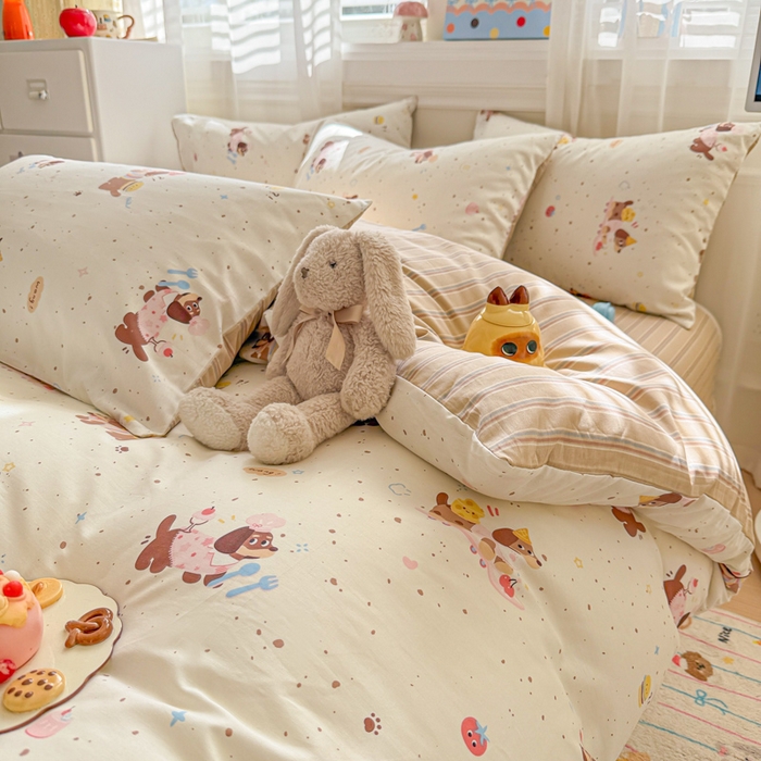 91家纺网 家纺一手货源 找家纺 曼之夏 2025新款全棉纯棉印花四件套 点点小腊肠