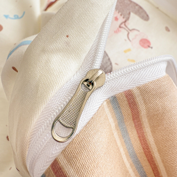 91家纺网 家纺一手货源 找家纺 曼之夏 2025新款全棉纯棉印花四件套 点点小腊肠