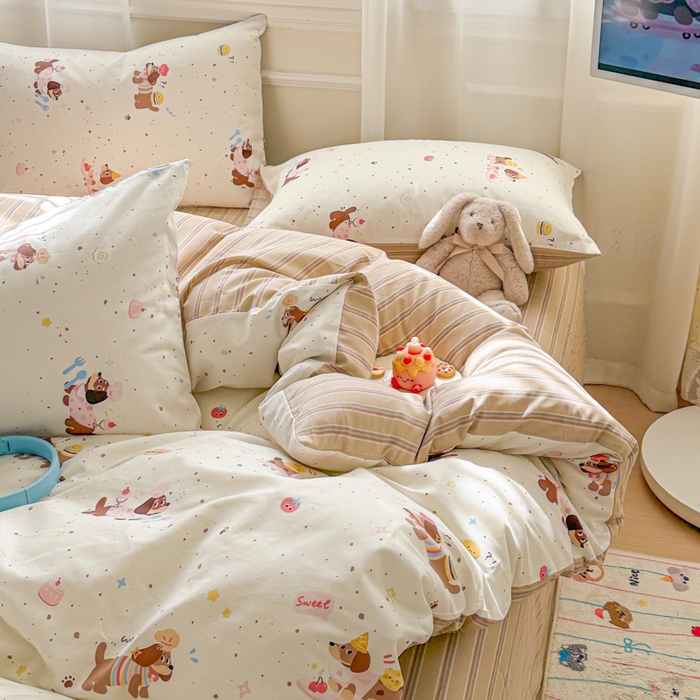 91家纺网 家纺一手货源 找家纺 曼之夏 2025新款全棉纯棉印花四件套 点点小腊肠