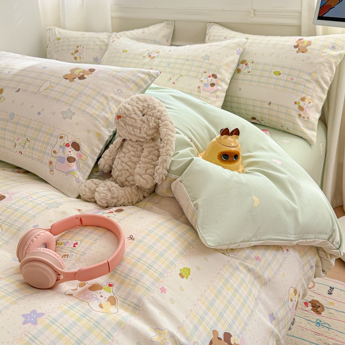 91家纺网 家纺一手货源 找家纺 曼之夏 2025新款全棉纯棉印花四件套 格子小狗