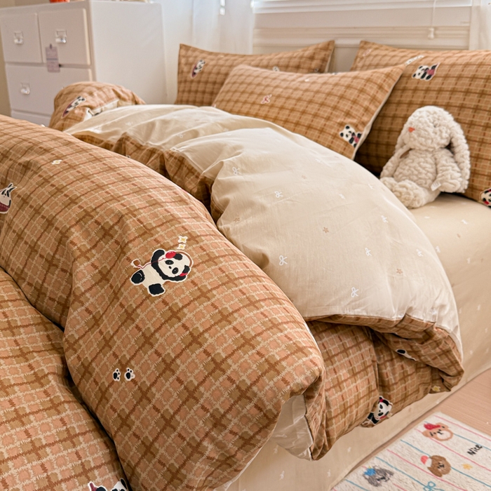 91家纺网 家纺一手货源 找家纺 曼之夏 2025新款全棉纯棉印花四件套 快乐熊猫