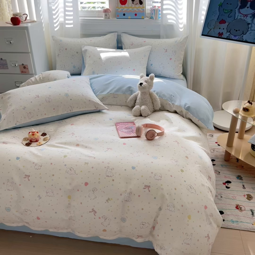 91家纺网 家纺一手货源 找家纺 曼之夏 2025新款全棉纯棉印花四件套 兔兔甜心