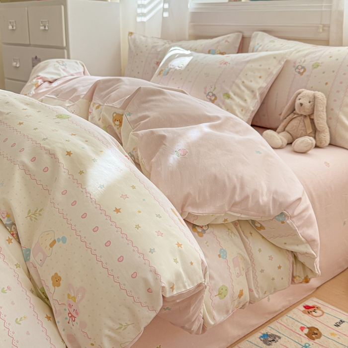 91家纺网 家纺一手货源 找家纺 曼之夏 2025新款全棉纯棉印花四件套 小熊序曲