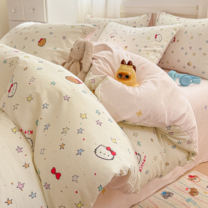 91家纺网 家纺一手货源 找家纺 曼之夏 2025新款全棉纯棉印花四件套 星星凯蒂猫