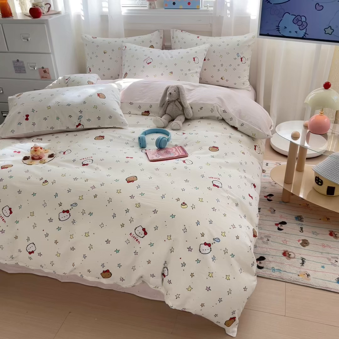 91家纺网 家纺一手货源 找家纺 曼之夏 2025新款全棉纯棉印花四件套 星星凯蒂猫