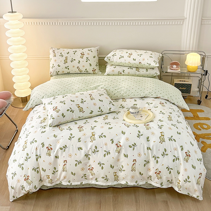 91家纺网 家纺一手货源 找家纺 宇彬家纺 2025直播新款13372全棉纯棉印花单双人被套喷气小清新简约热款学生被罩鸭吖