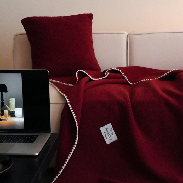 91家纺网 家纺一手货源 找家纺 三味舒屋 2025新款Today Sleeping仿生羊毛绒复合毛毯盖毯（全平台控价券后不低于98/168/188） 璀璨洋红