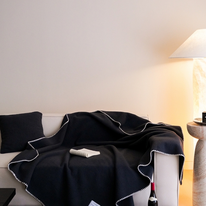 91家纺网 家纺一手货源 找家纺 三味舒屋 2025新款Today Sleeping仿生羊毛绒复合毛毯盖毯（全平台控价券后不低于98/168/188） 黑森林