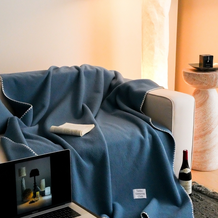 91家纺网 家纺一手货源 找家纺 三味舒屋 2025新款Today Sleeping仿生羊毛绒复合毛毯盖毯（全平台控价券后不低于98/168/188） 月光蓝