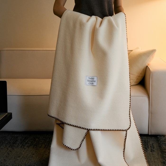 91家纺网 家纺一手货源 找家纺 三味舒屋 2025新款Today Sleeping仿生羊毛绒复合毛毯盖毯（全平台控价券后不低于98/168/188） 芝士淡奶