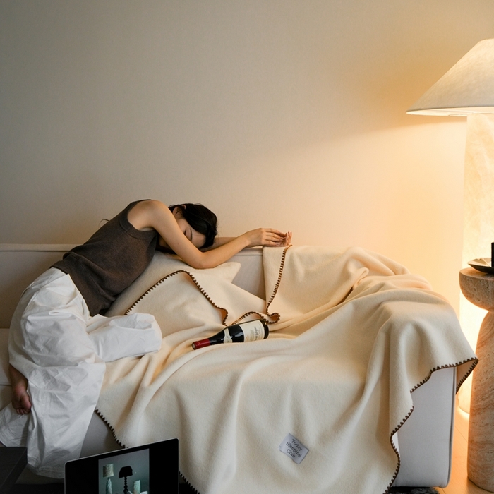 91家纺网 家纺一手货源 找家纺 三味舒屋 2025新款Today Sleeping仿生羊毛绒复合毛毯盖毯（全平台控价券后不低于98/168/188） 芝士淡奶