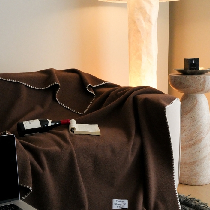91家纺网 家纺一手货源 找家纺 三味舒屋 2025新款Today Sleeping仿生羊毛绒复合毛毯盖毯（全平台控价券后不低于98/168/188） 栗子棕