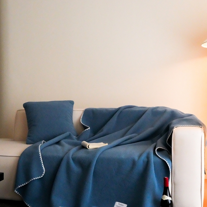 91家纺网 家纺一手货源 找家纺 三味舒屋 2025新款Today Sleeping仿生羊毛绒复合毛毯盖毯（全平台控价券后不低于98/168/188） 月光蓝