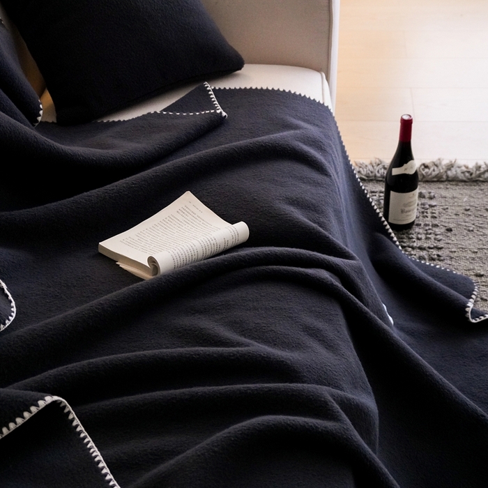 91家纺网 家纺一手货源 找家纺 三味舒屋 2025新款Today Sleeping仿生羊毛绒复合毛毯盖毯（全平台控价券后不低于98/168/188） 黑森林