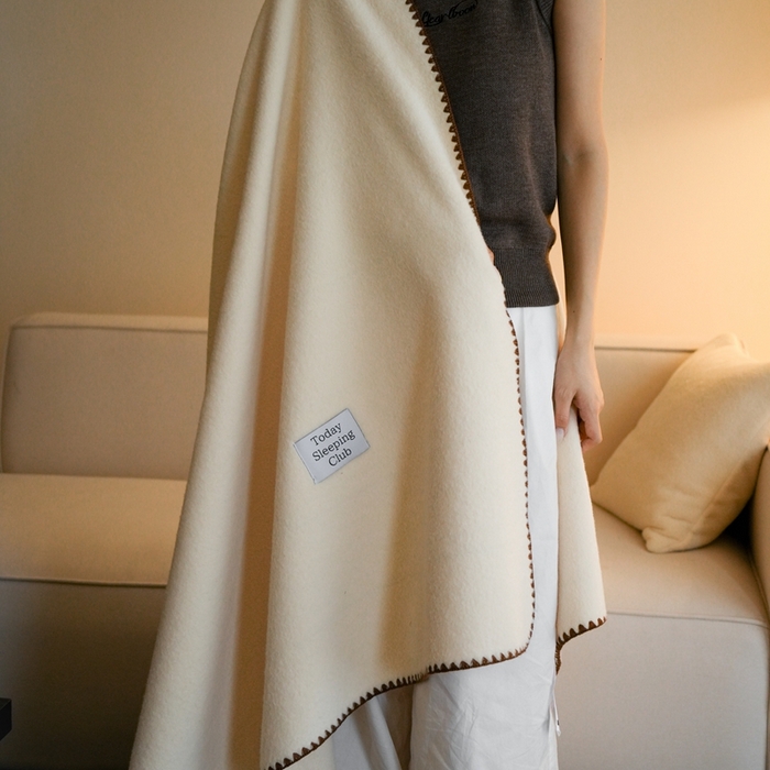 91家纺网 家纺一手货源 找家纺 三味舒屋 2025新款Today Sleeping仿生羊毛绒复合毛毯盖毯（全平台控价券后不低于98/168/188） 芝士淡奶