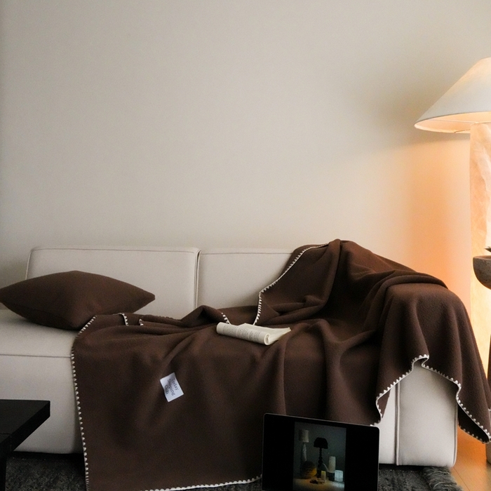 91家纺网 家纺一手货源 找家纺 三味舒屋 2025新款Today Sleeping仿生羊毛绒复合毛毯盖毯（全平台控价券后不低于98/168/188） 栗子棕