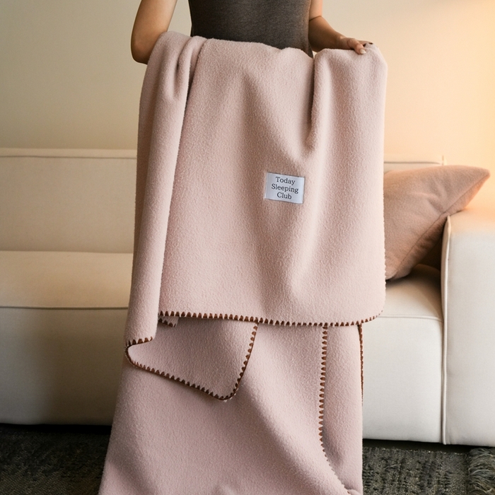91家纺网 家纺一手货源 找家纺 三味舒屋 2025新款Today Sleeping仿生羊毛绒复合毛毯盖毯（全平台控价券后不低于98/168/188） 贝壳粉