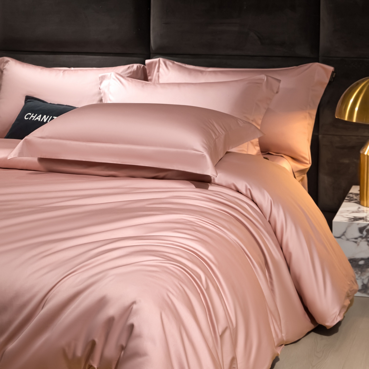 91家纺网 家纺一手货源 找家纺 米多多 2025新款70S全工艺CR长绒棉四件套 粉豆沙